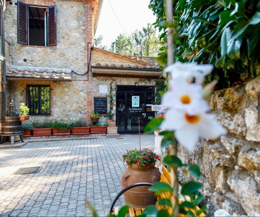 Podere La Miniera Relax & Food Siena Luaran gambar